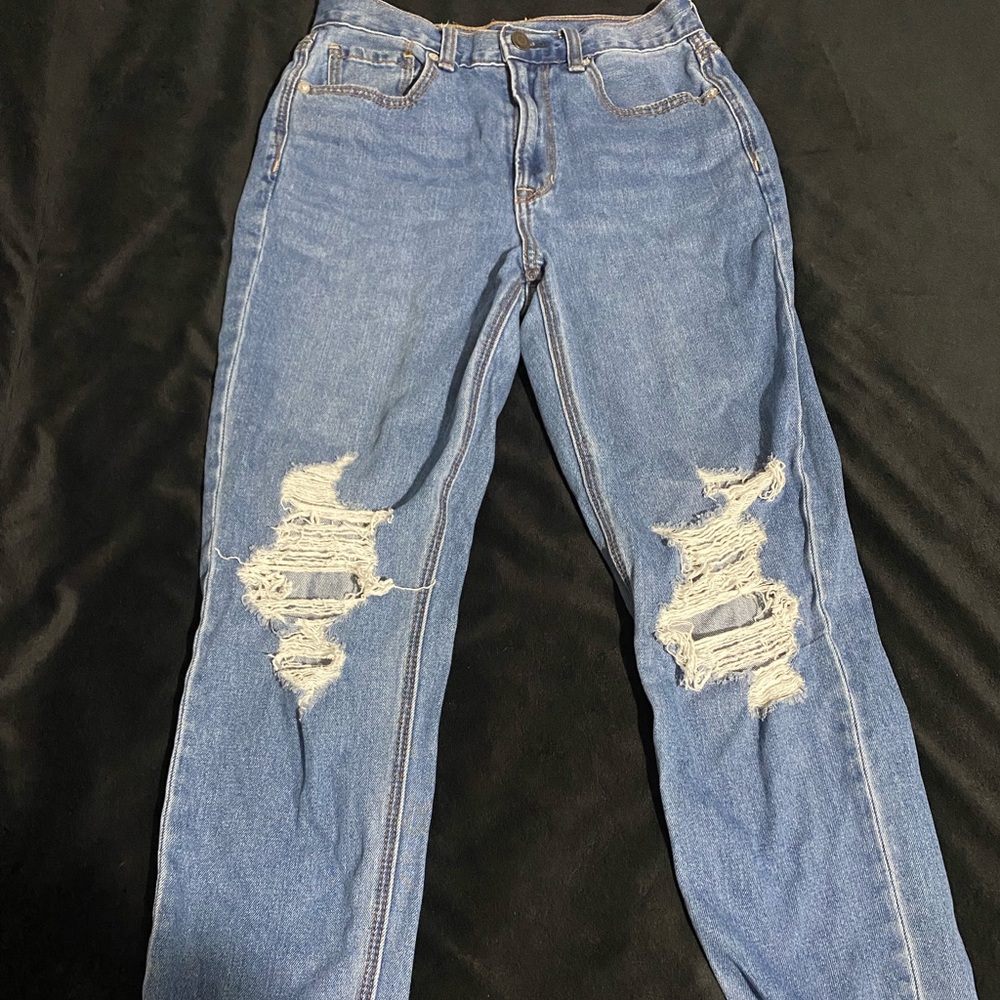 American Eagle Outfitters ripped jeans